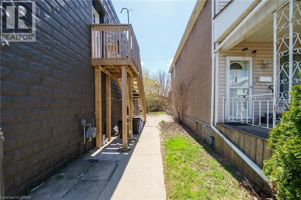 32 BRITANNIA Avenue