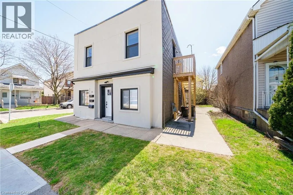 32 BRITANNIA Avenue