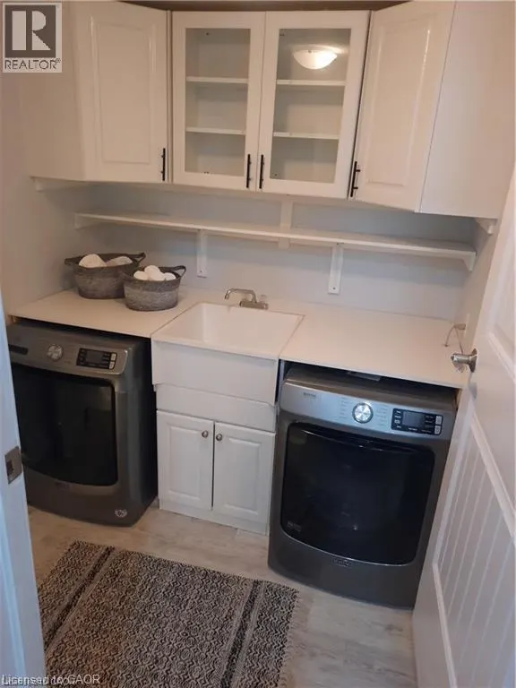 500 SNOWDROP Court
