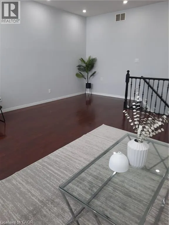 500 SNOWDROP Court