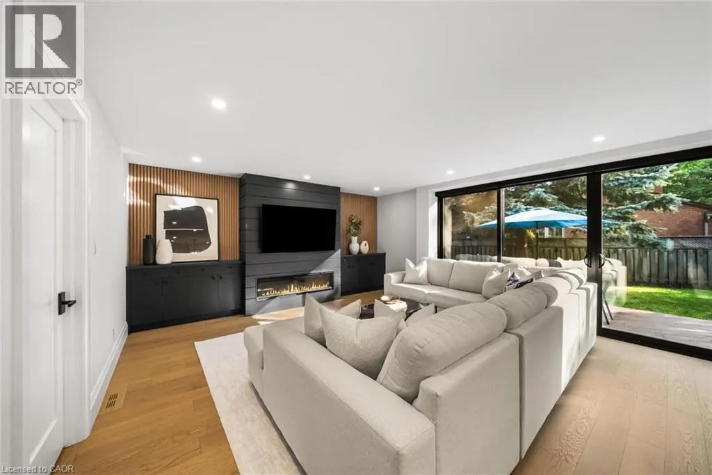 360 CLAREMONT Crescent