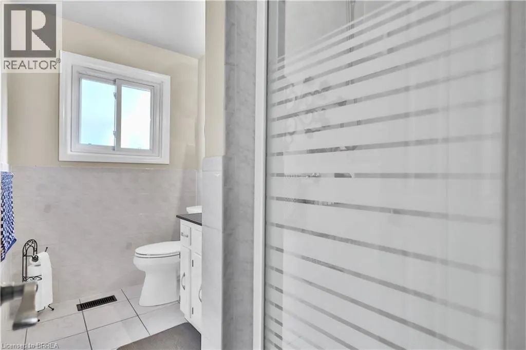 167 GOVERNORS Road E