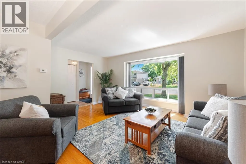 48 GLENMORE Crescent