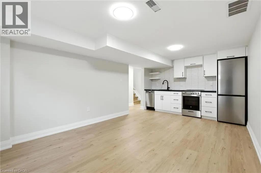 929 UPPER OTTAWA Street
