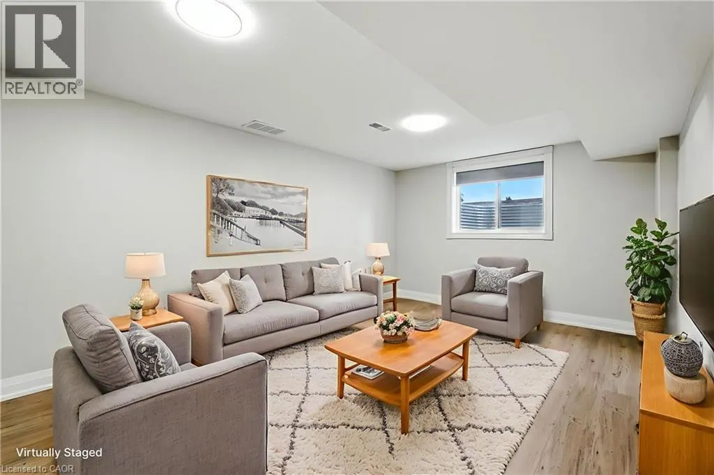 929 UPPER OTTAWA Street