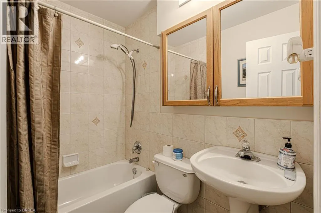 793 COLBORNE Street Unit# 117, #117