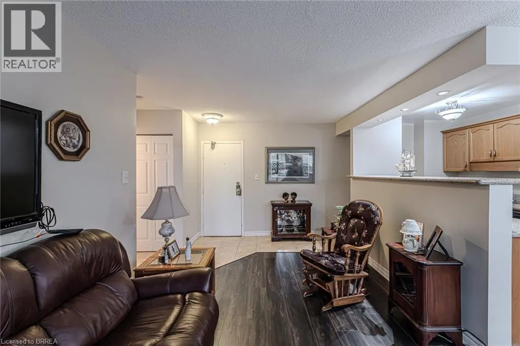 793 COLBORNE Street Unit# 117, #117