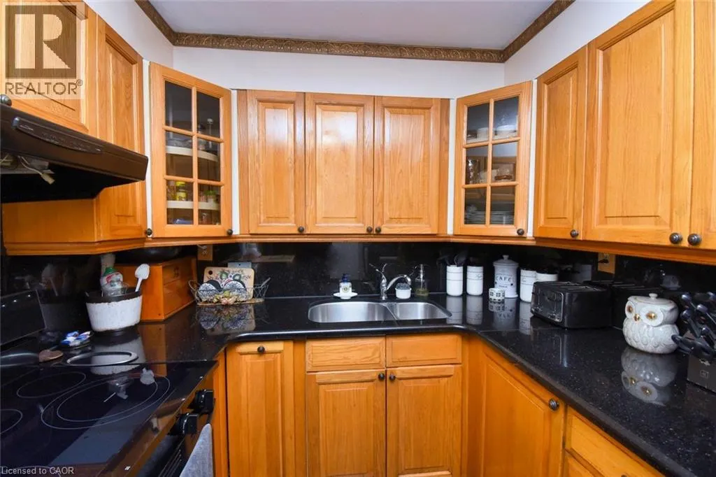 251 EAST 31ST Street