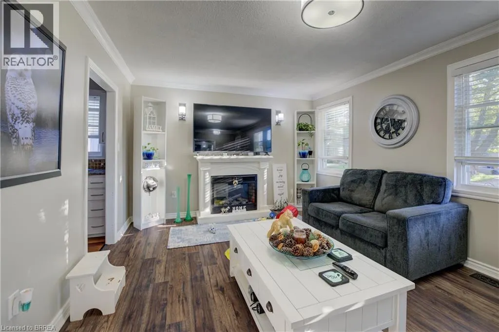1 LONGFELLOW Avenue