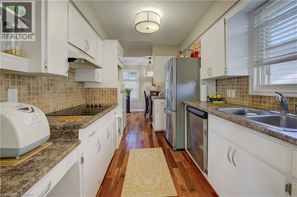 1 LONGFELLOW Avenue