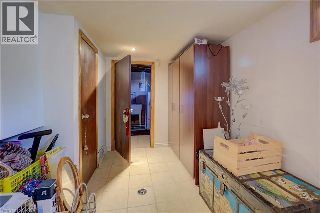 1 LONGFELLOW Avenue