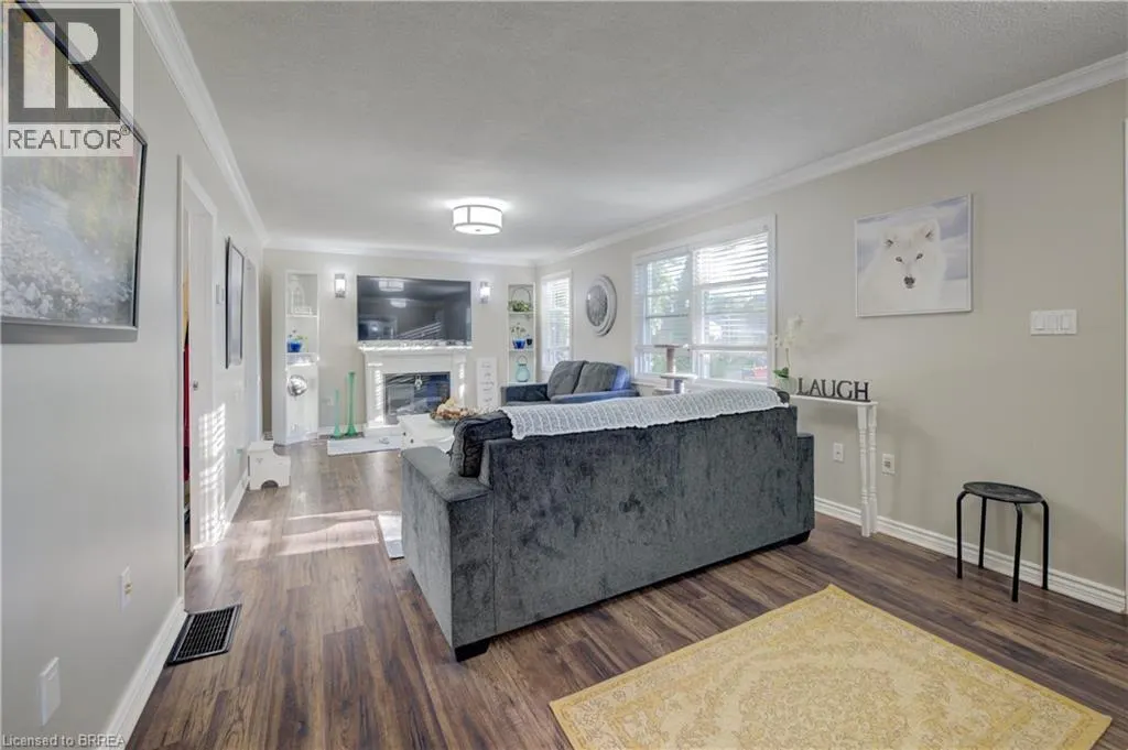 1 LONGFELLOW Avenue