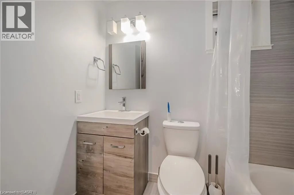 74 CATHCART Street Unit# 2, #2