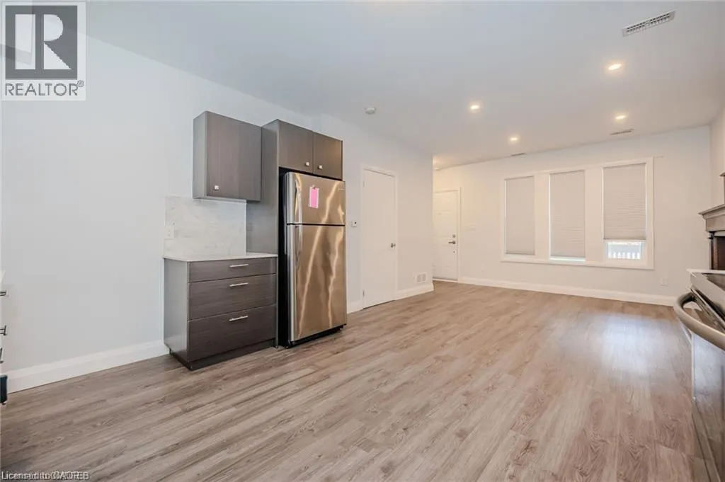 74 CATHCART Street Unit# 2, #2