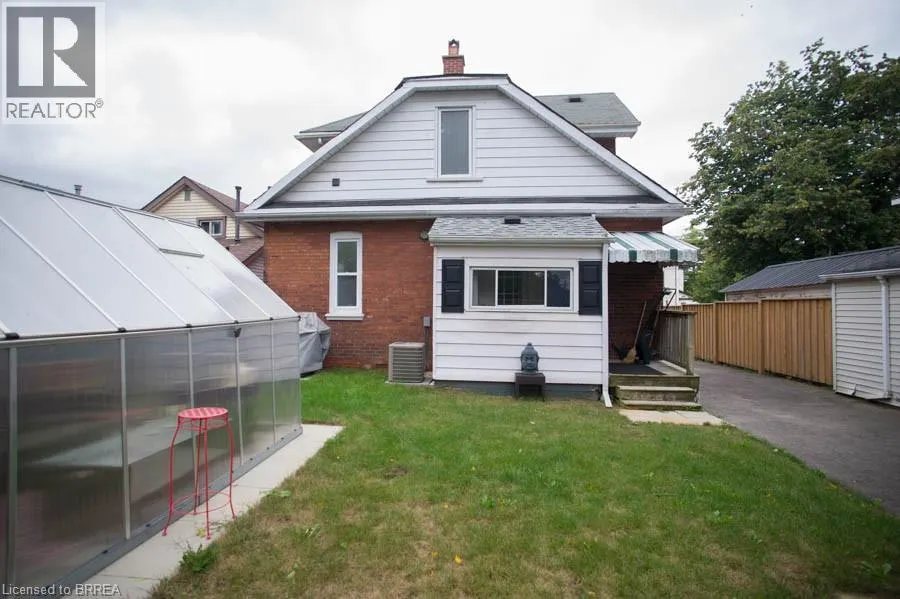 166 BROCK Street