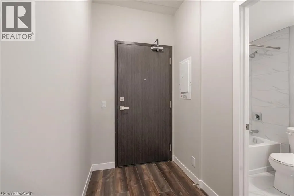 15 QUEEN Street S Unit# 805, #805