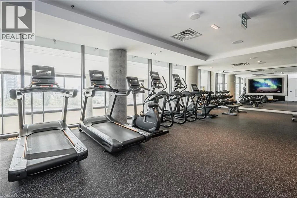 15 WELLINGTON Street S Unit# 907, #907