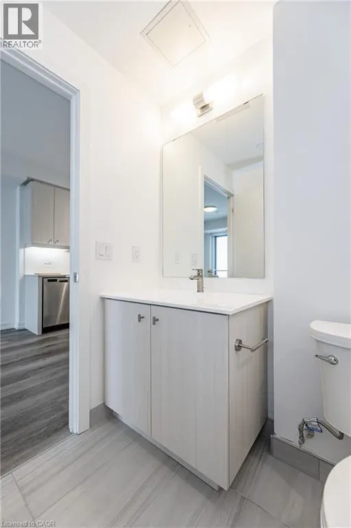 15 WELLINGTON Street S Unit# 907, #907
