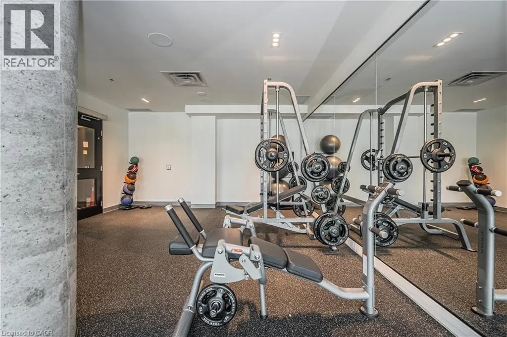 15 WELLINGTON Street S Unit# 907, #907