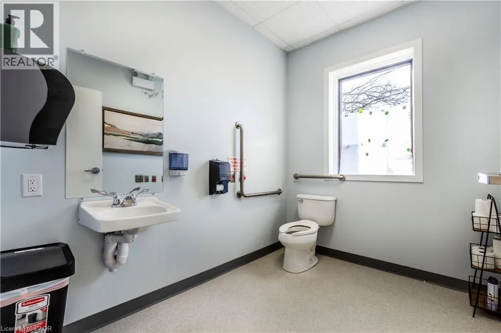 275 LAWRENCE Avenue Unit# 7, #7