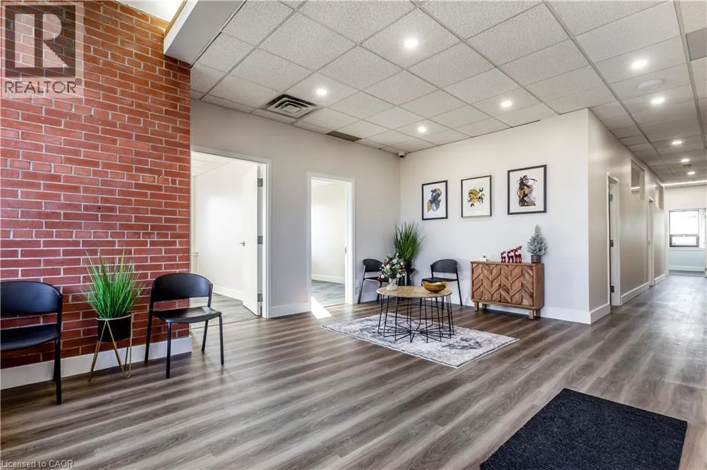 275 LAWRENCE Avenue Unit# 7, #7