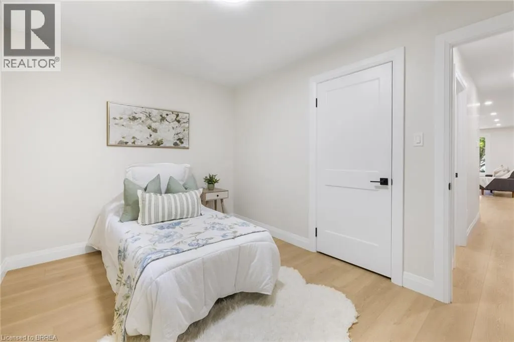 9 VENTNOR Court