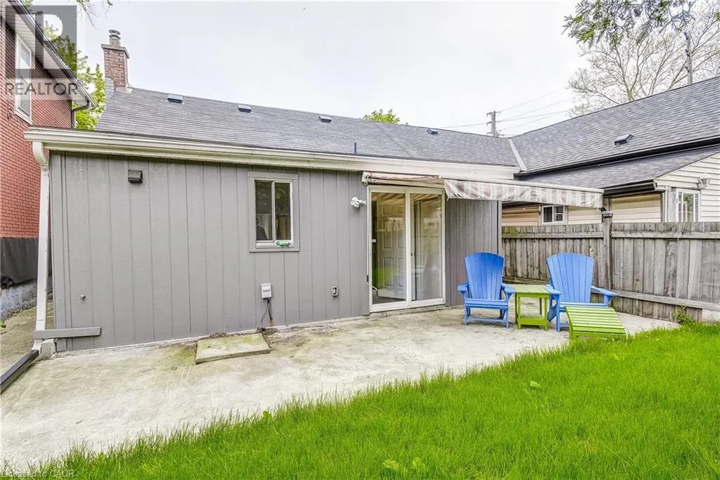 185 SIMCOE Street E