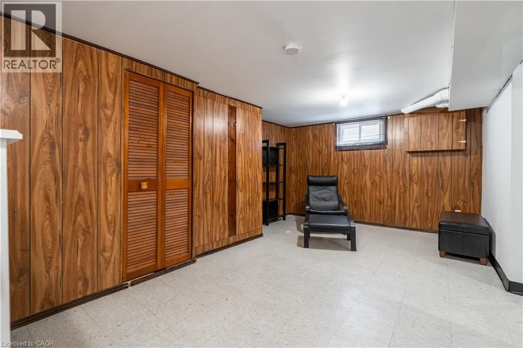 7 KENWOOD Crescent