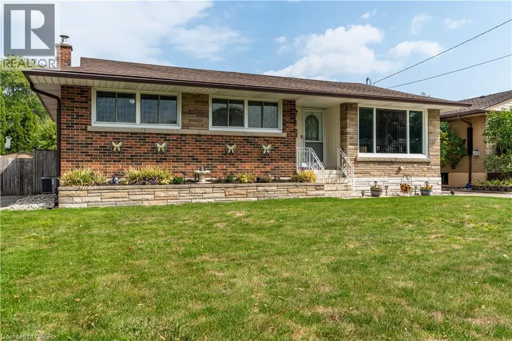 7 KENWOOD Crescent