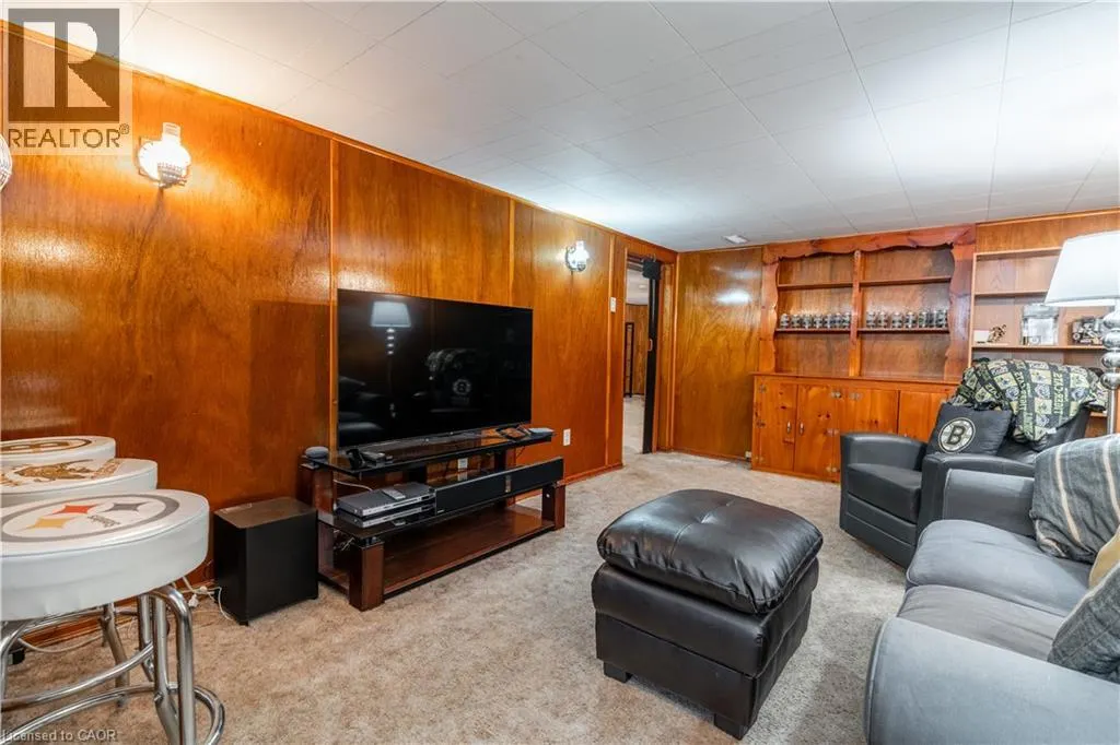 7 KENWOOD Crescent