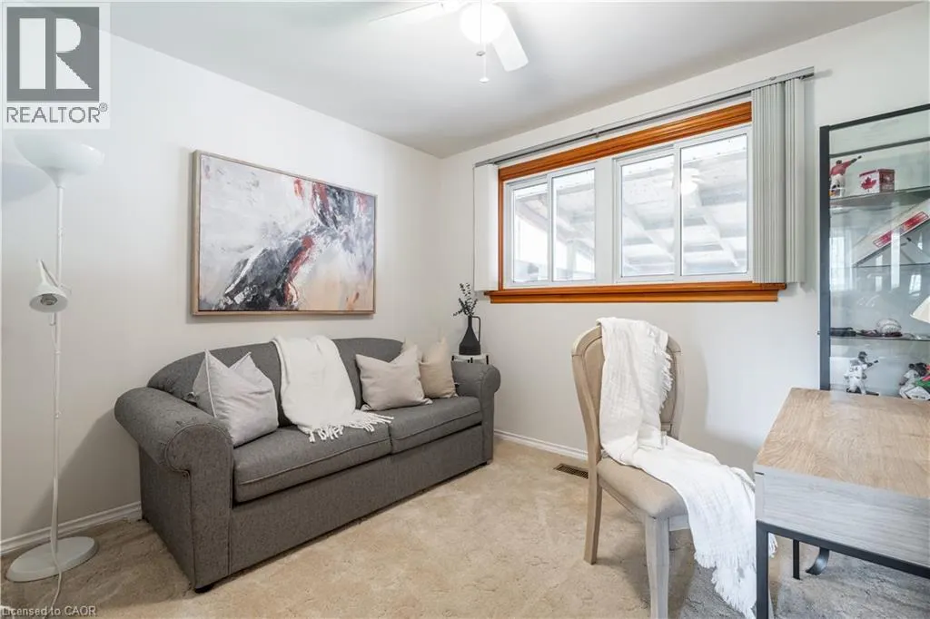 7 KENWOOD Crescent