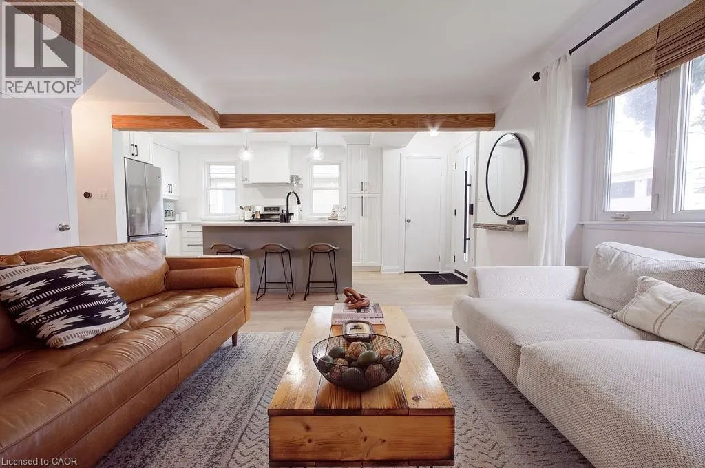 197 EAST 43RD Street