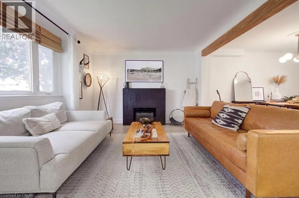 197 EAST 43RD Street