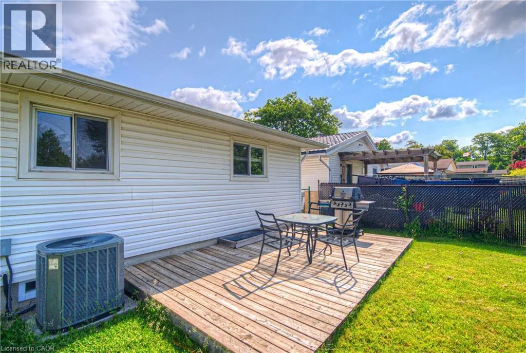 119 KINGSWOOD Drive