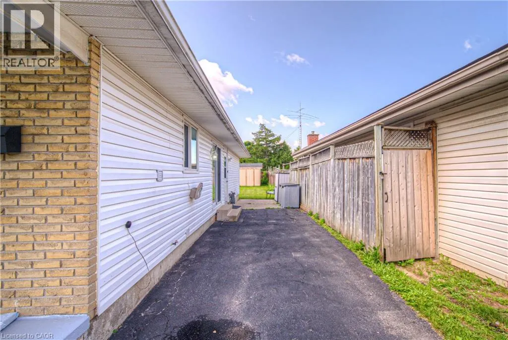 119 KINGSWOOD Drive