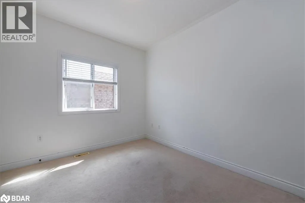 33 PRIMROSE Crescent
