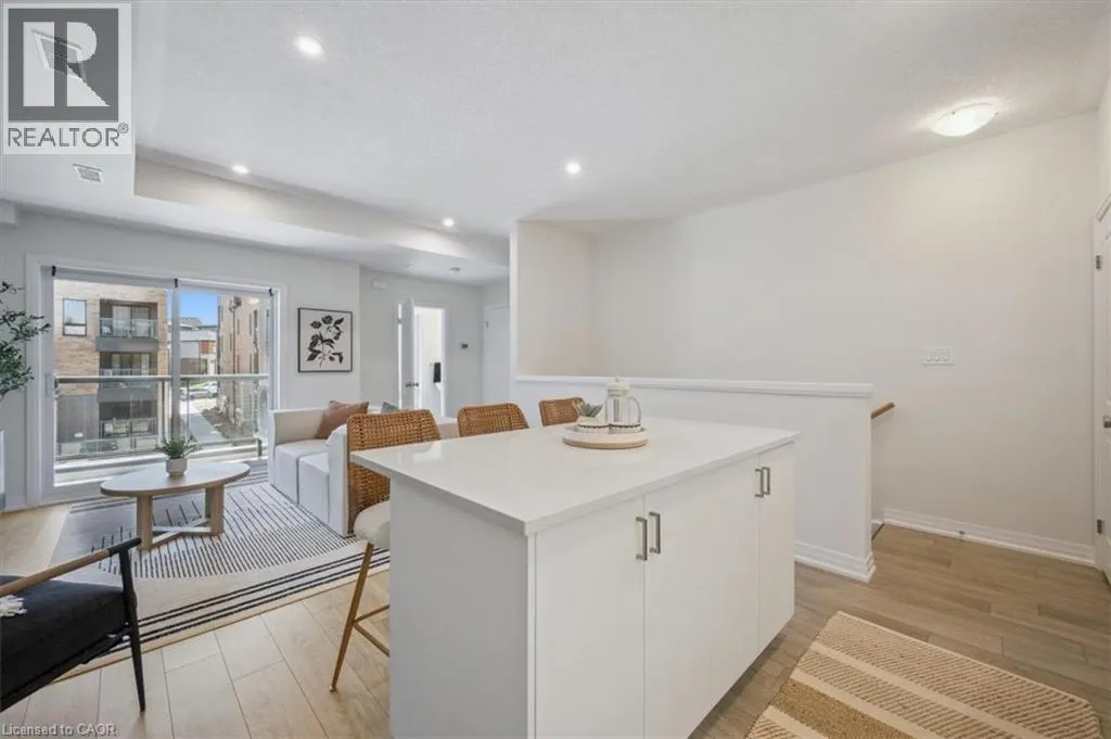 81 REVERIE Way