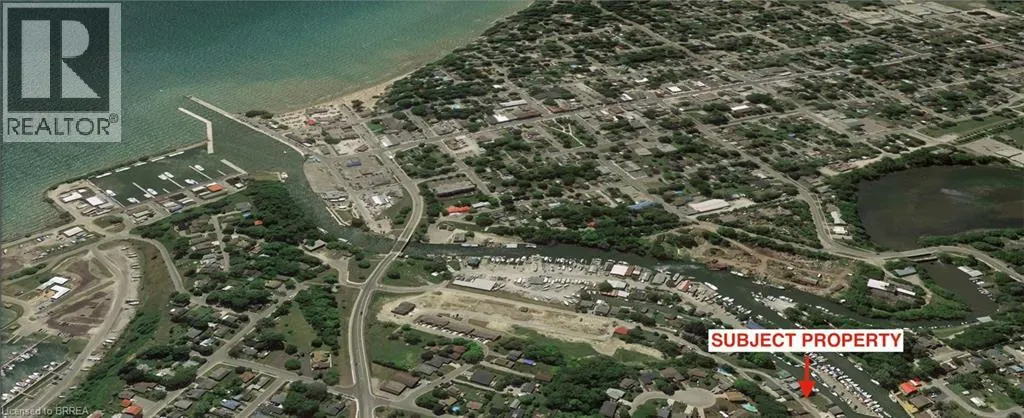 LOT 1 DOUGLAS Street