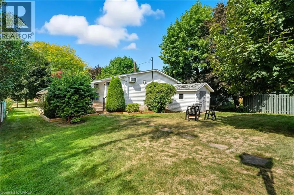 14 JACKSON Heights