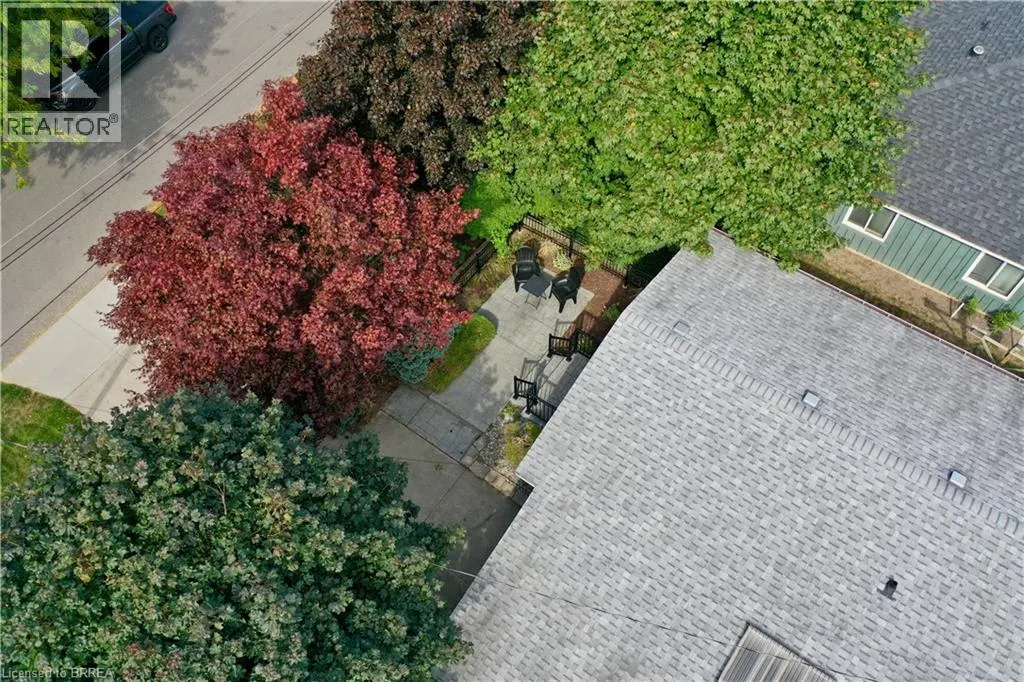 14 JACKSON Heights