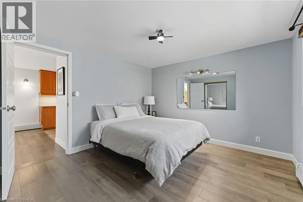 14 JACKSON Heights