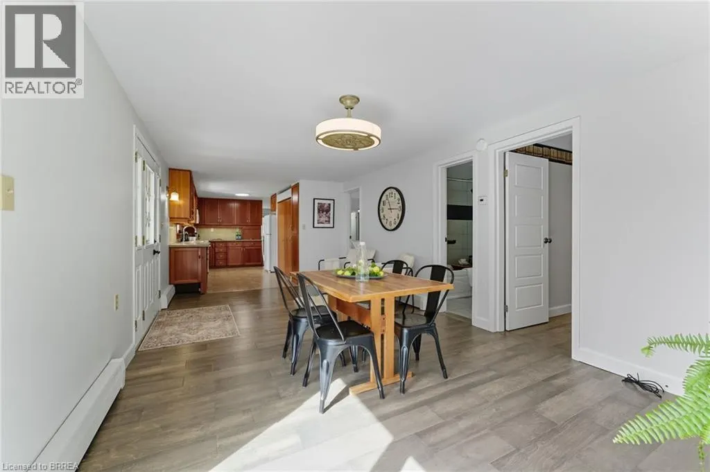 14 JACKSON Heights
