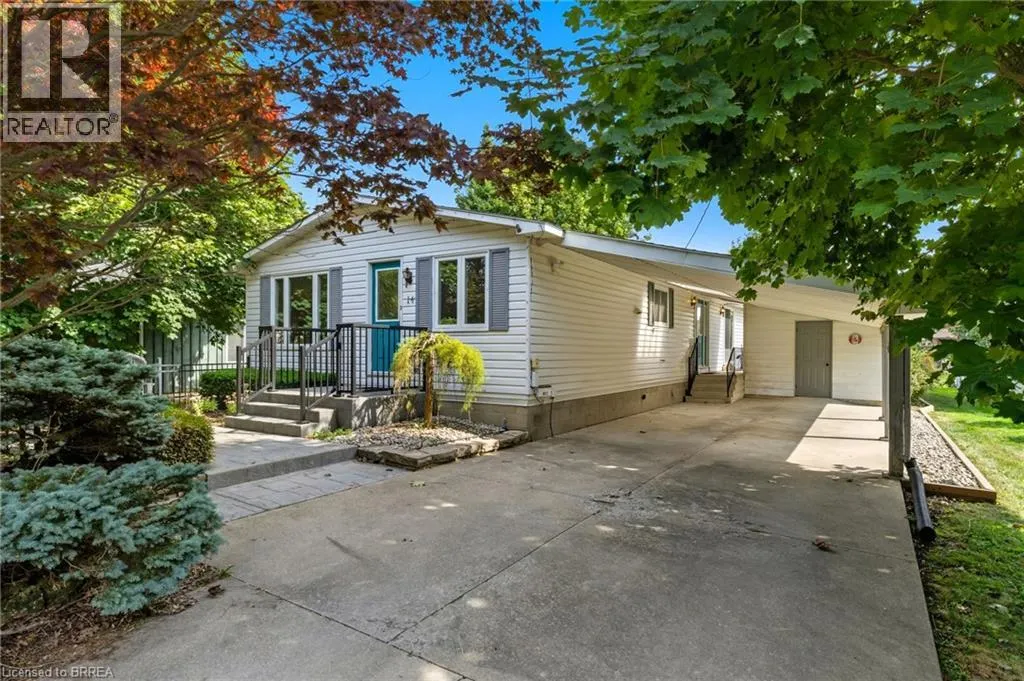 14 JACKSON Heights