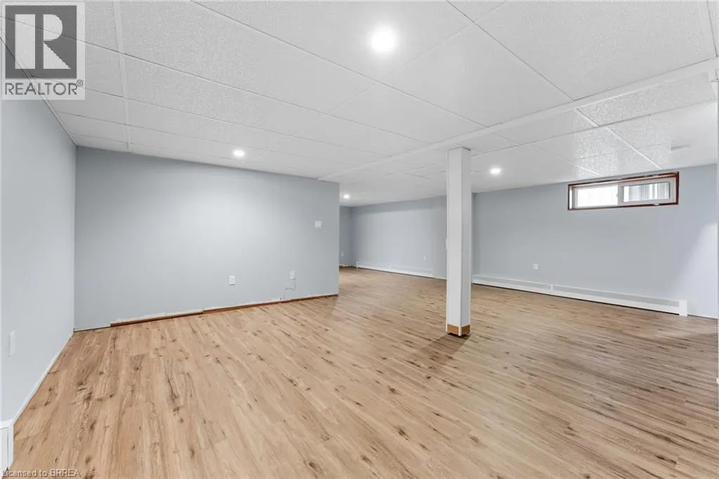 14 JACKSON Heights