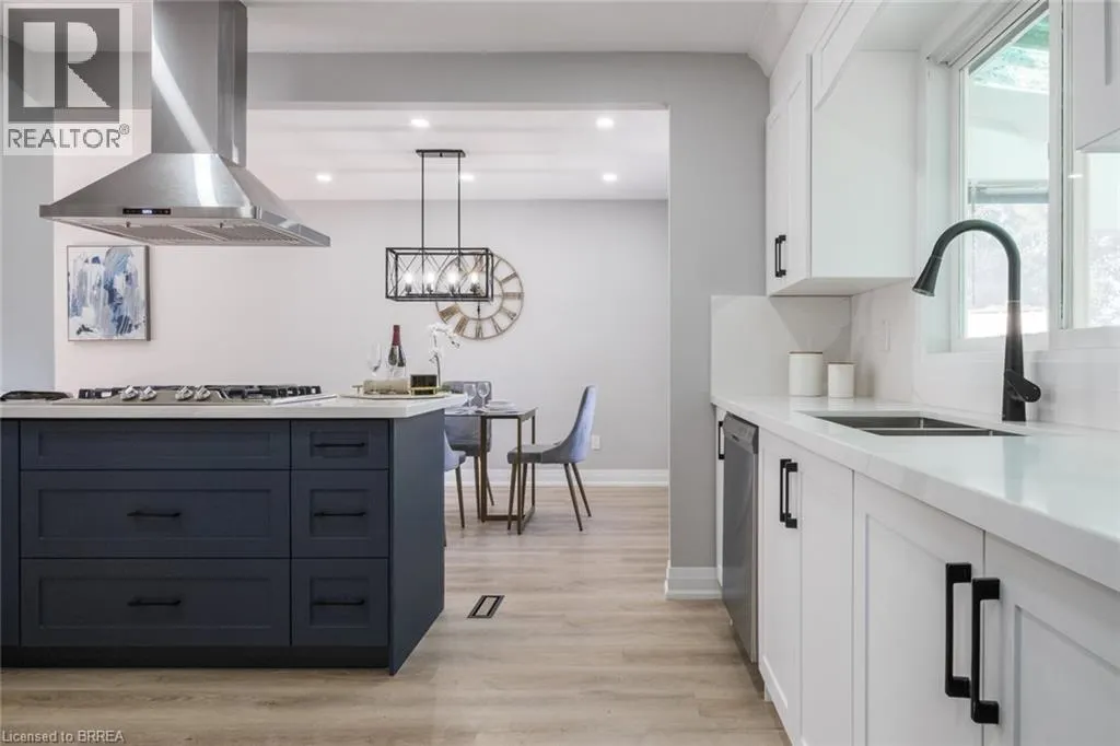47 UPLANDS Drive Unit# Upper, #Upper