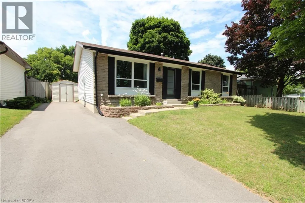 47 UPLANDS Drive Unit# Upper, #Upper