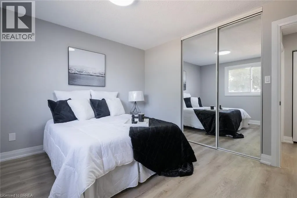47 UPLANDS Drive Unit# Upper, #Upper