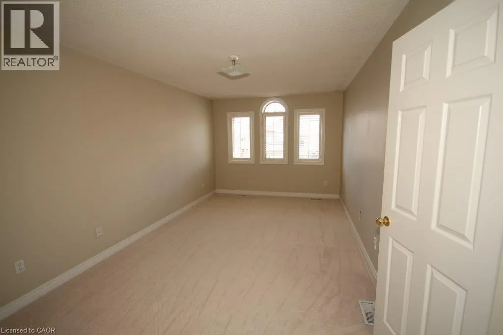 2529 LONGRIDGE Crescent