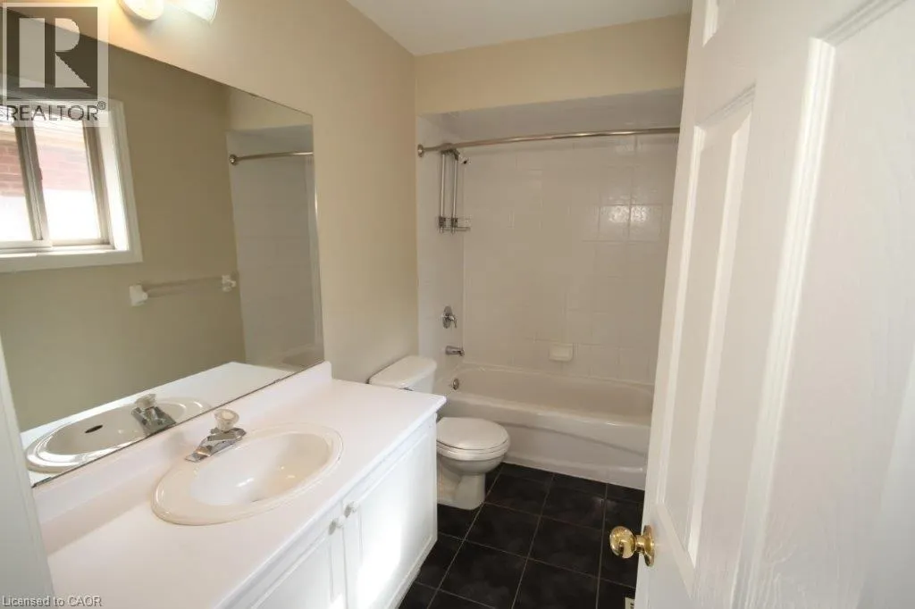 2529 LONGRIDGE Crescent
