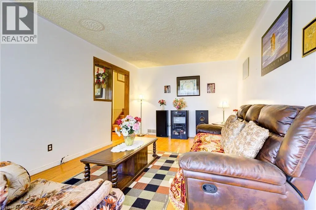 53 MOSCRIP Road